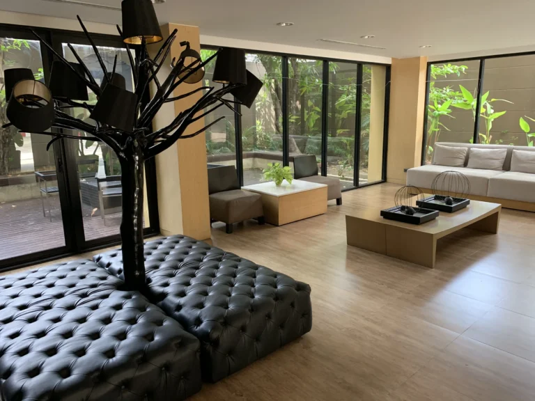 hive-sukhumvit-65-S__32678095